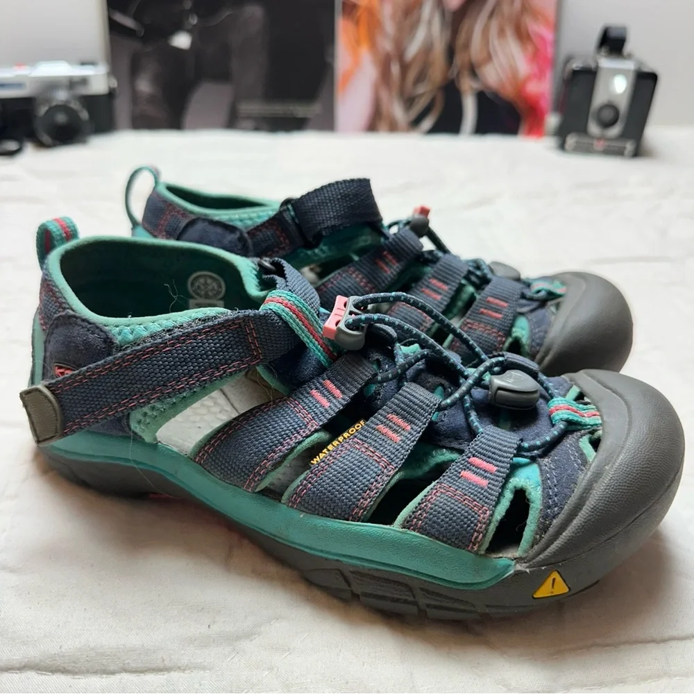 Keen kids closed